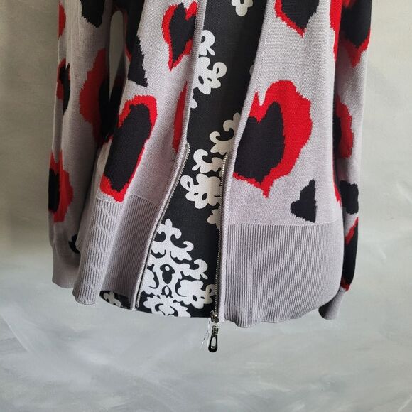 Ashley Stewart Hearts Zip Cardigan Gray Black Red Size 12 NWOT - Picture 2 of 6
